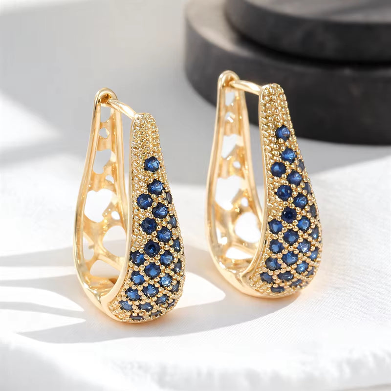 Elegant Crystal Stone, Vintage Gold