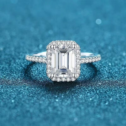 2 Carat Moissanite Diamond Ring 