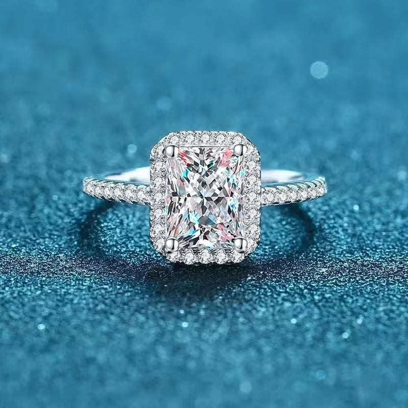 2 Carat Moissanite Diamond Ring 