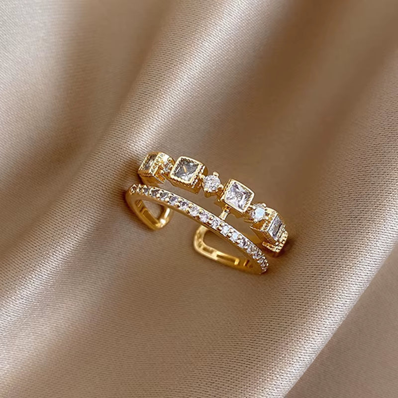 Light Luxury Gold Plated Ring 