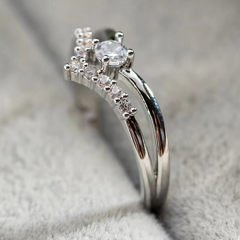 New Silver Color Cubic Zircon Engagement Classic Rings for Women Elegant Gift Hot Sale Simple Rhainstone Ring Jewelry