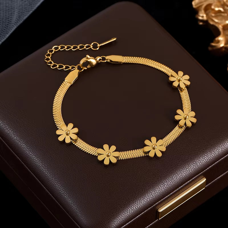 18K Gold Bracelet Bangle